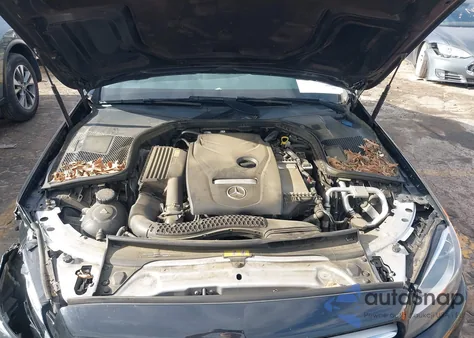 2017 Mercedes-Benz C 300 Luxury/Sport из США, поврежденный, VIN 55SWF4JB7HU220408